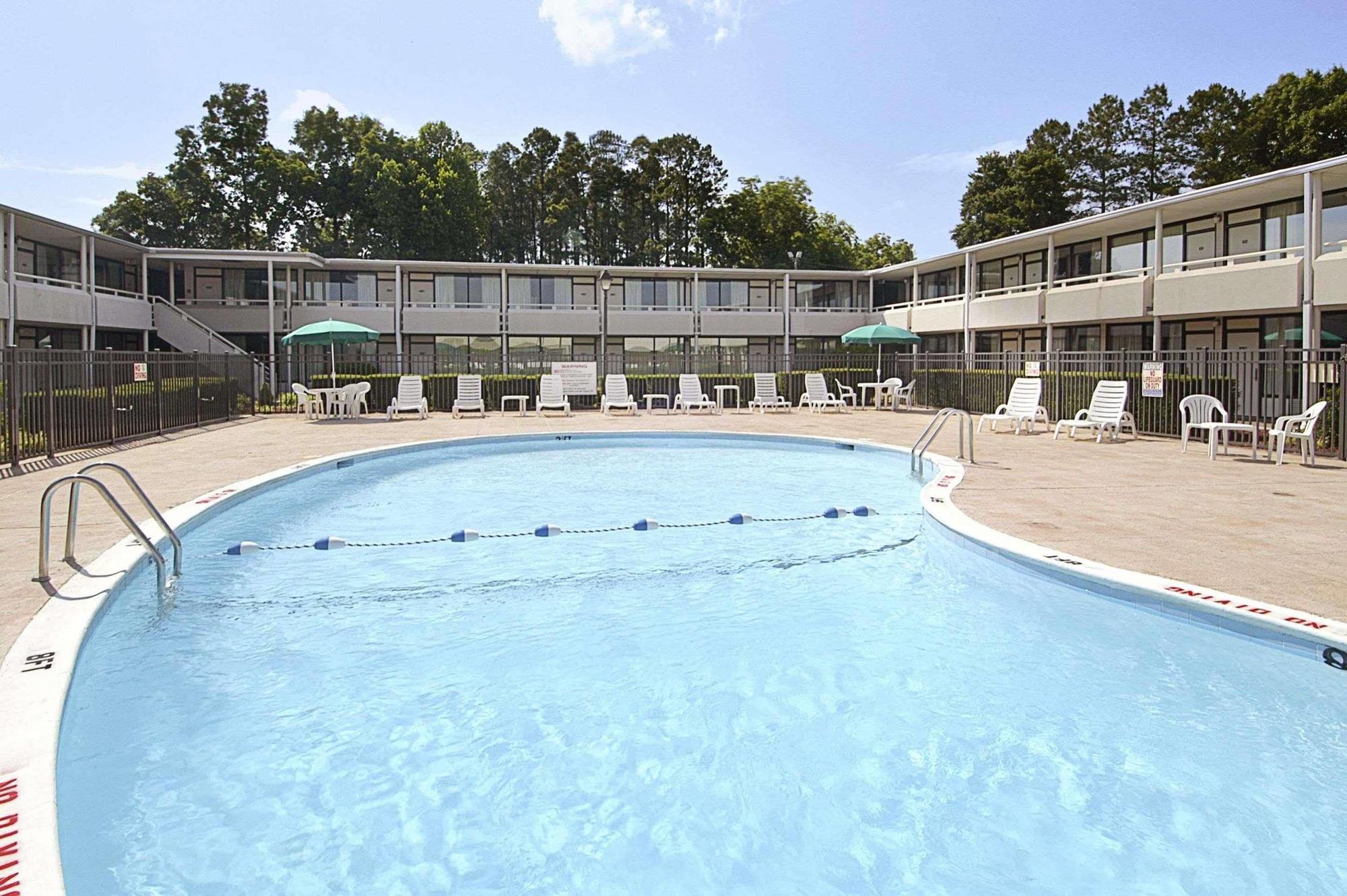 Ramada Burlington Hotel And Conference Center Faciliteter billede